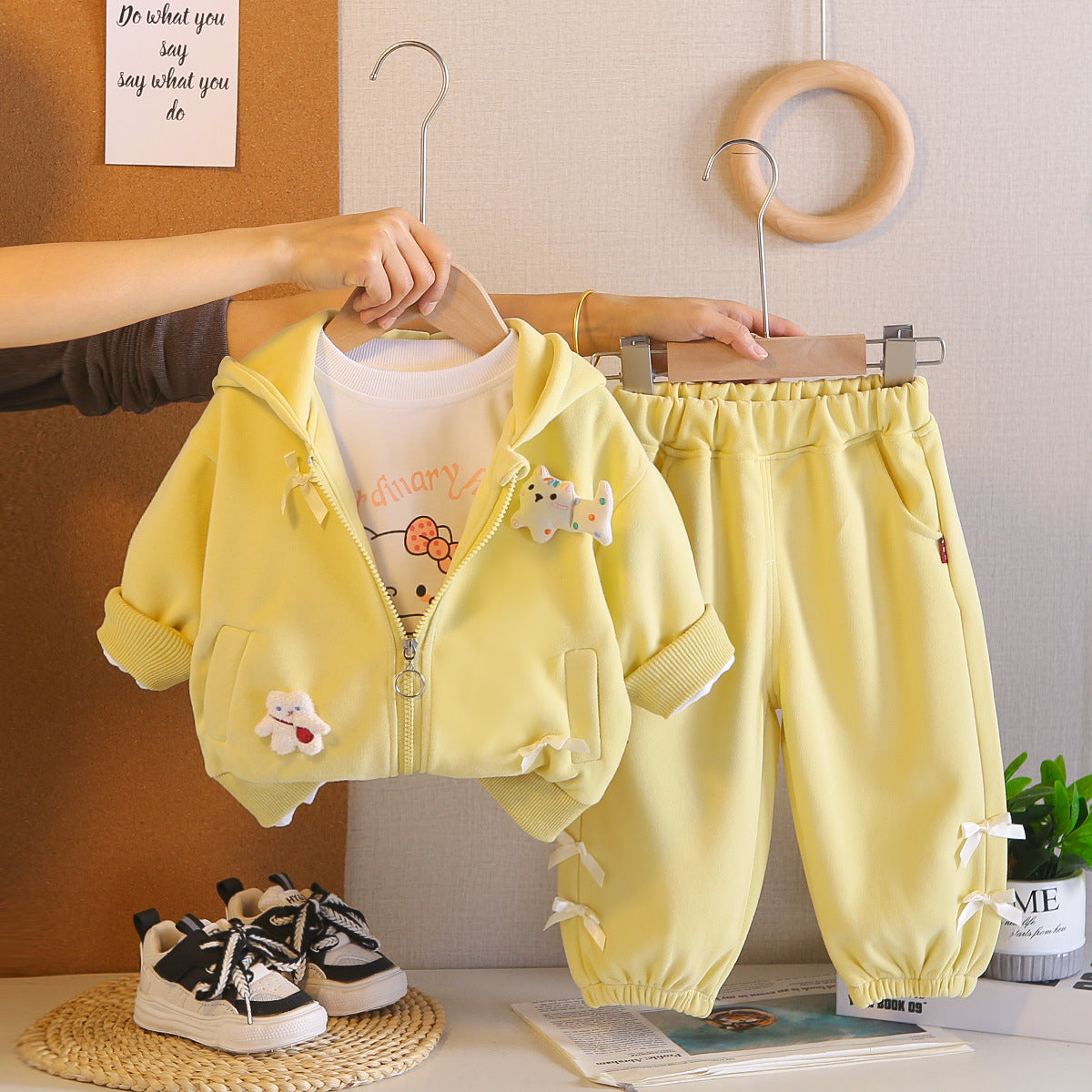 2026 New Style Girls' Spring and Autumn Outfit, Children's Stylish Hooded Long-Sleeve Three-Piece Set, Trendy Baby Spring Fashion Wholesale