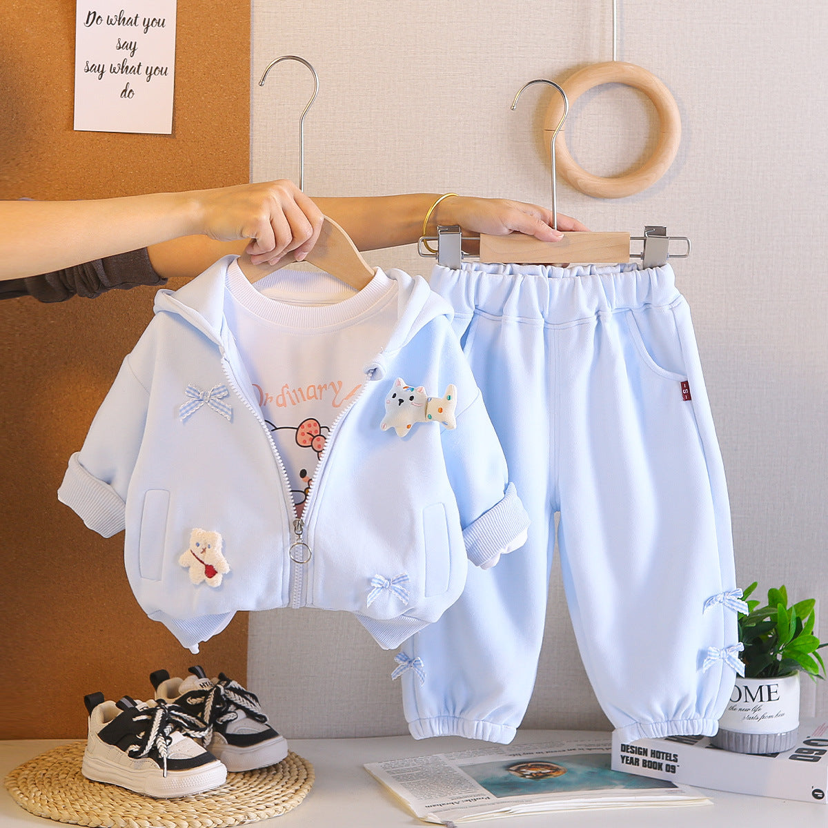 2026 New Style Girls' Spring and Autumn Outfit, Children's Stylish Hooded Long-Sleeve Three-Piece Set, Trendy Baby Spring Fashion Wholesale