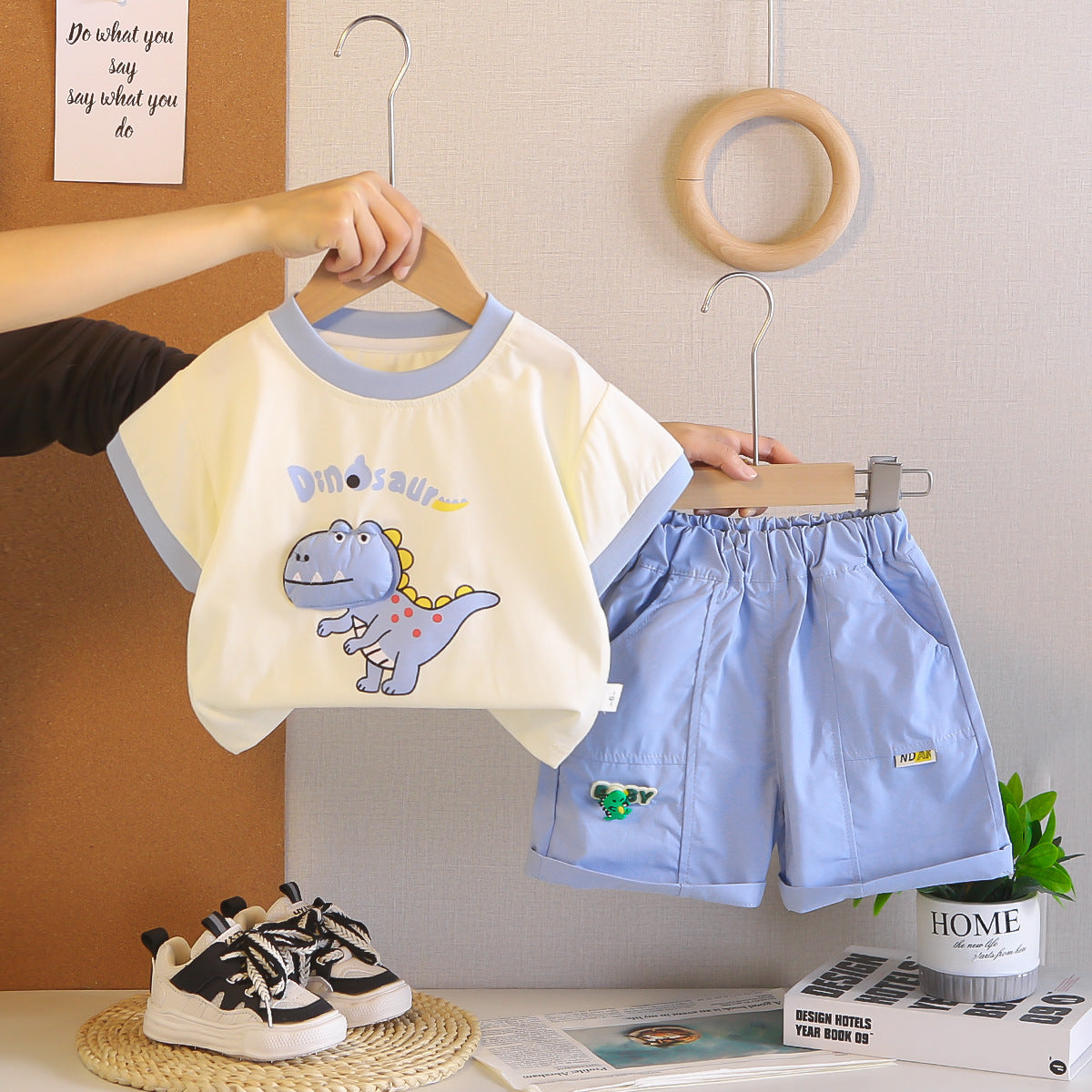 Boys' Summer Outfit Dinosaur Round-Neck Short-Sleeve Set New Stylish Baby Summer Two-Piece Shorts Set Trendy