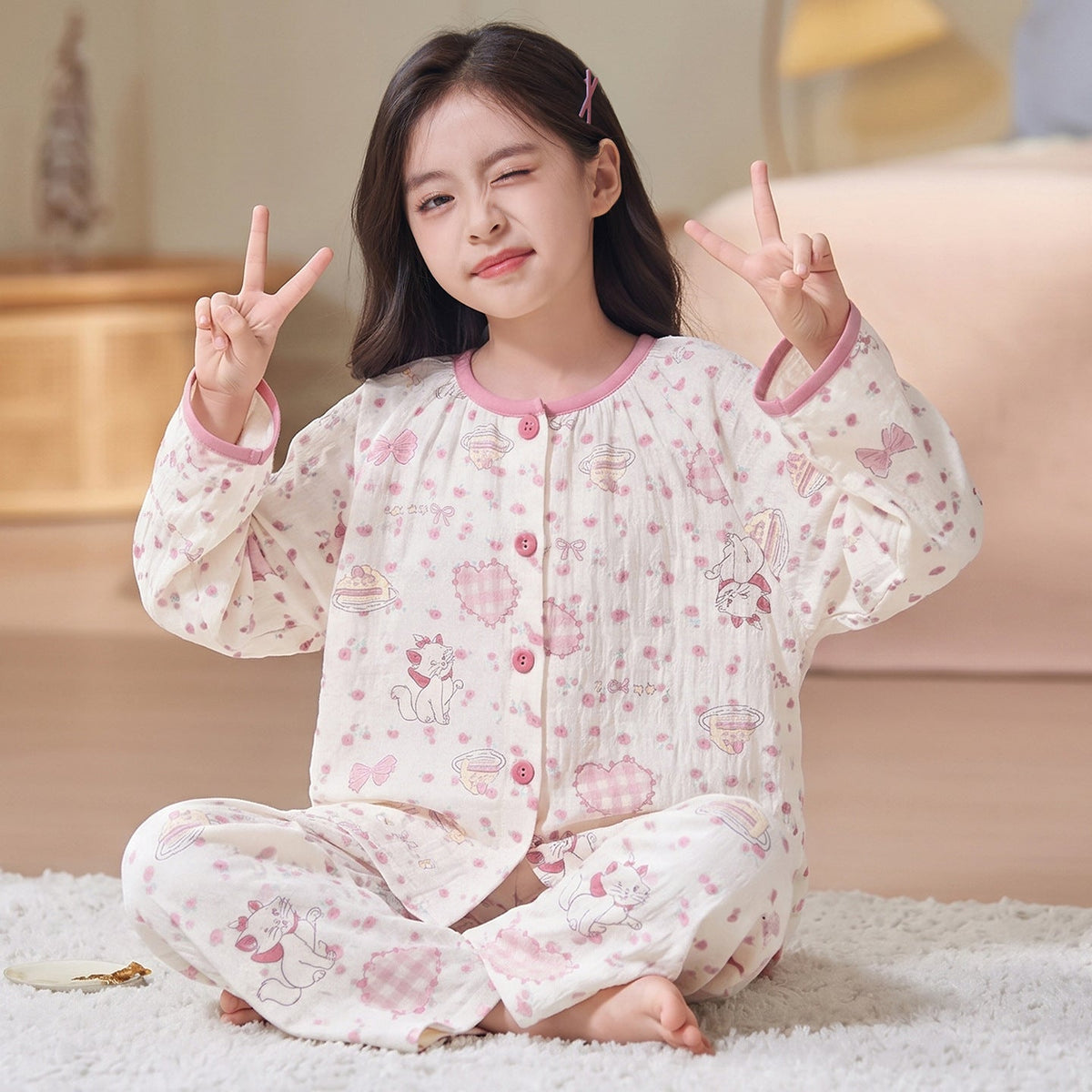 Cartoon Cute Style Girls Pajama Set with Cloud Pattern, Cotton Homewear for Spring and Autumn, Long-Sleeve Top and Long Pants, Lightweight Kids Pajamas