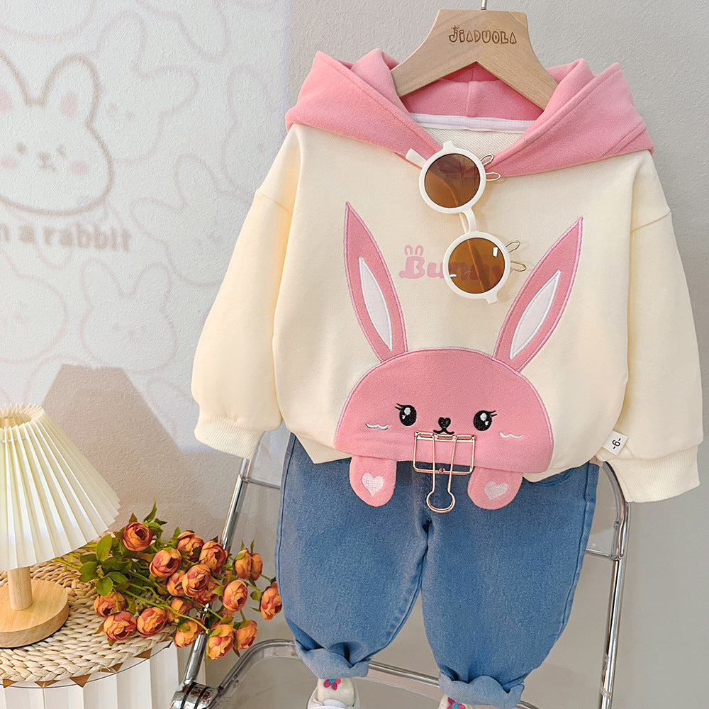 Girls' autumn wear sports suit 2023 new western style fashionable cute cartoon rabbit 1-3 years old baby girl bathroom clothes