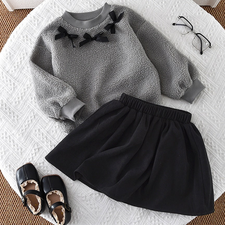 Girls' Autumn and Winter Outfit with Bow, Teddy Velvet Long-Sleeve Top and Short Skirt, Korean Style Simple Two-Piece Set, Cross-Border Children's Clothing
