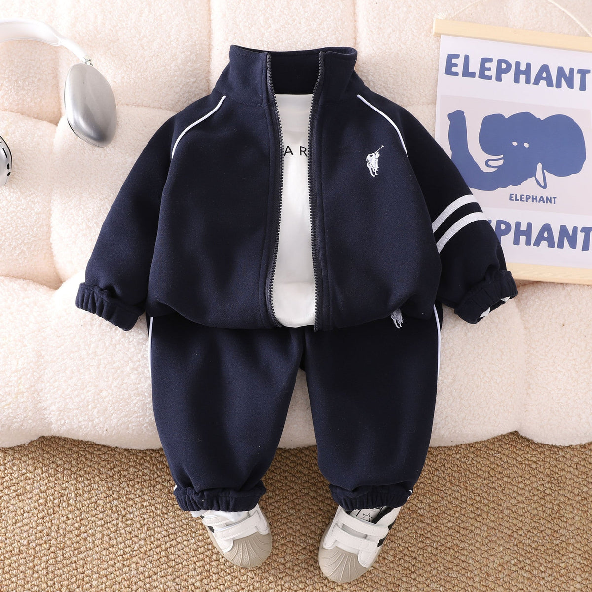 Men's Baby Spring and Autumn suit 2025 New Handsome Baby Spring Casual Long Sleeve Three-Piece Fashionable Children's Wear
