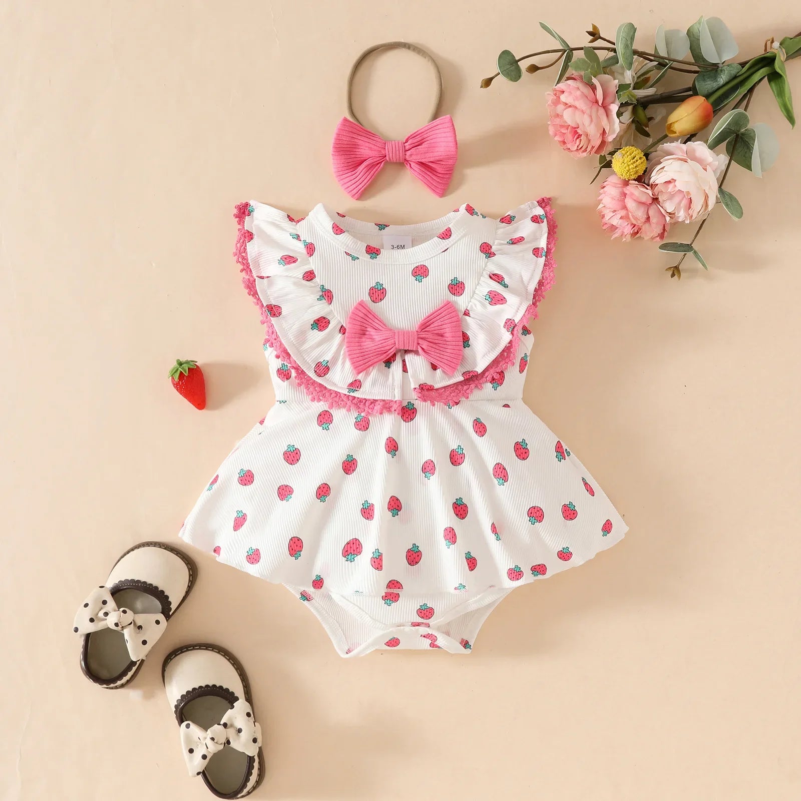 Summer Newborn Full of Strawberry Hearts, Sleeveless Ruffled Triangle Hem, Dress, Headband, Sweet Jumpsuit