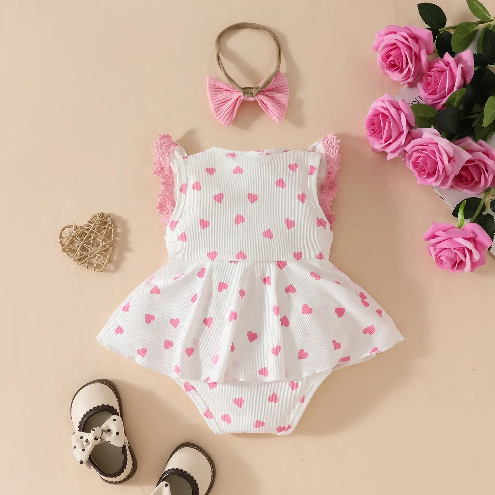 Summer Newborn Full of Strawberry Hearts, Sleeveless Ruffled Triangle Hem, Dress, Headband, Sweet Jumpsuit