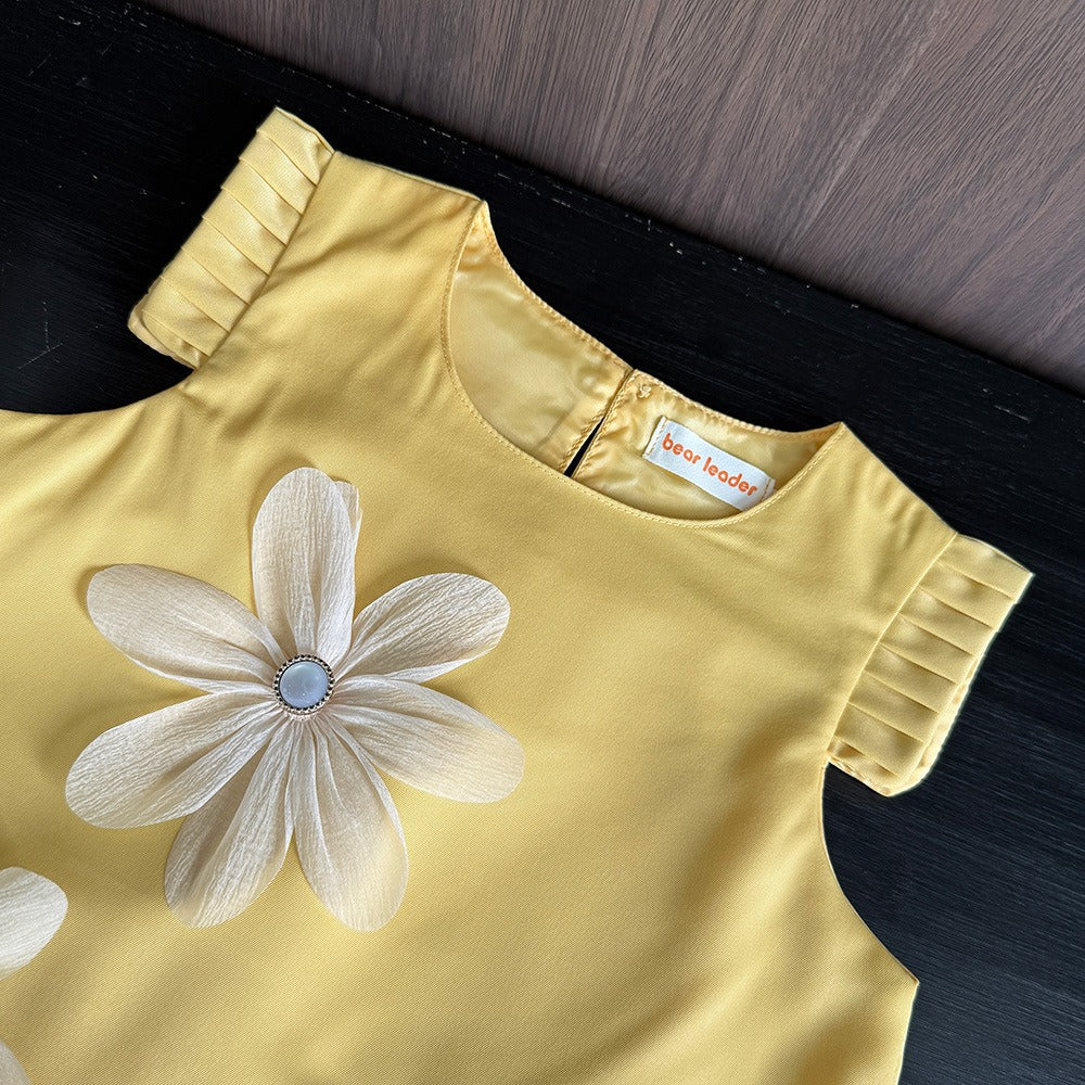 Girls 3D Flower Princess Dress with sleeveless design, elegant 3D floral details, and princess style for weddings, birthdays, and parties